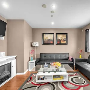 https://relaxing-home-on-lake-with-a-c-massage-close-to-airport.calgaryhotelsearch.com
